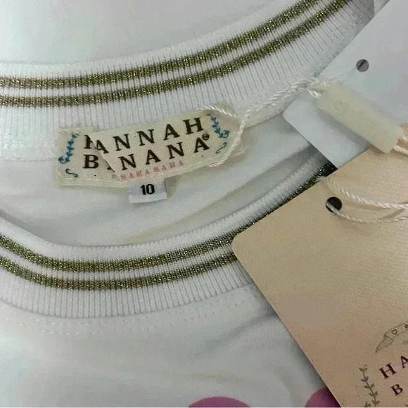 Hannah Banana Short Sleeve Graphic Crop Top - Picture 4 of 5